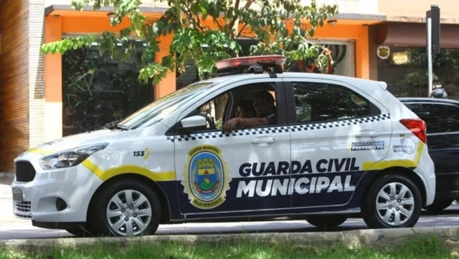 Viatura identificada da Guarda Civil Municipal de Belo Horizonte.